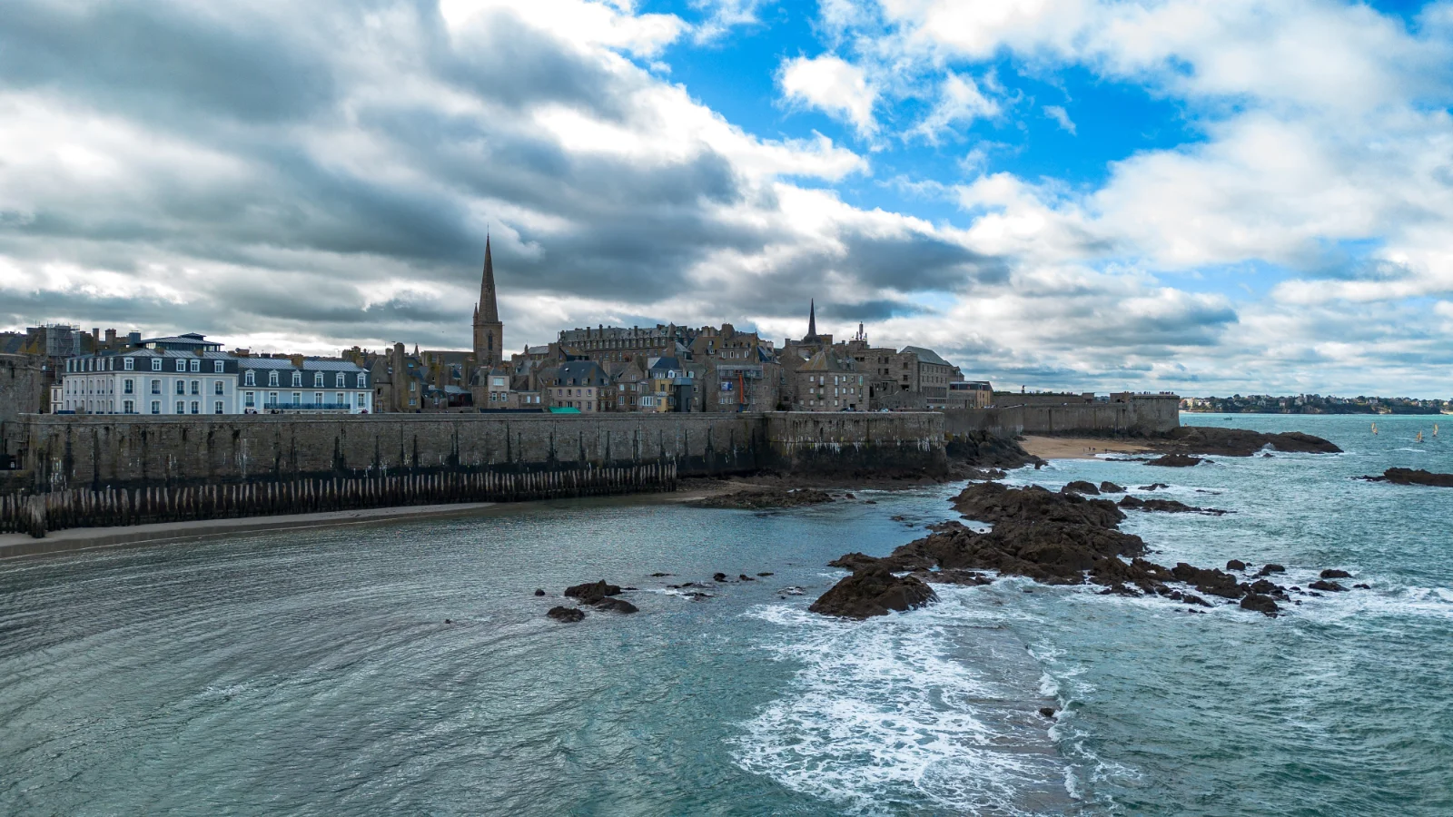 Remparts de Saint-Malo vus du Fort National